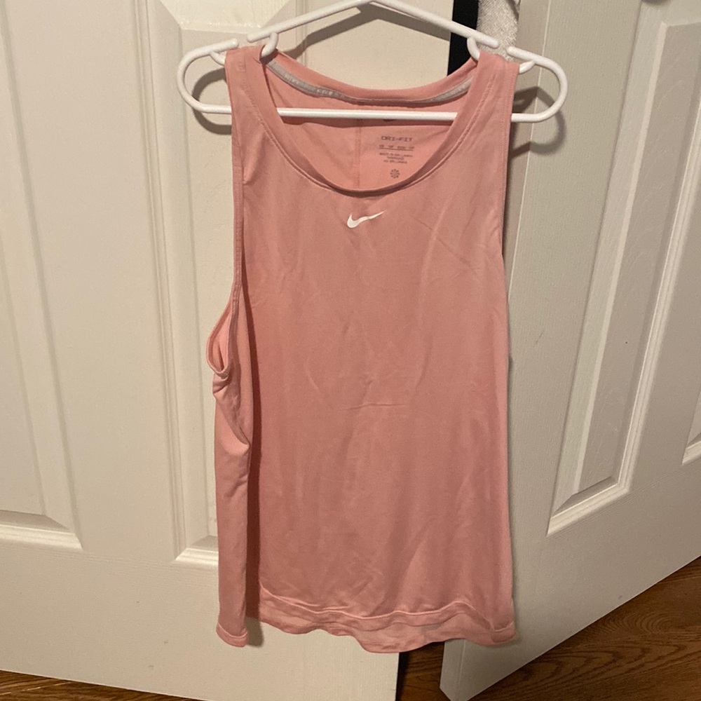 nike training tank!